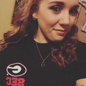 Meet your Posher, Lydia